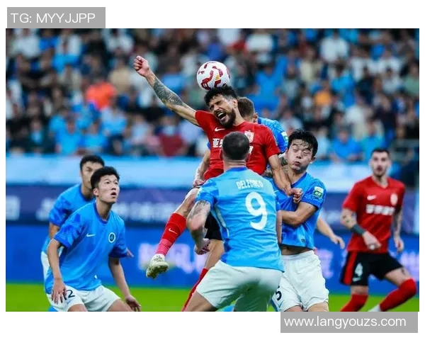 足球纪实：记录深圳足球队的逆袭之旅